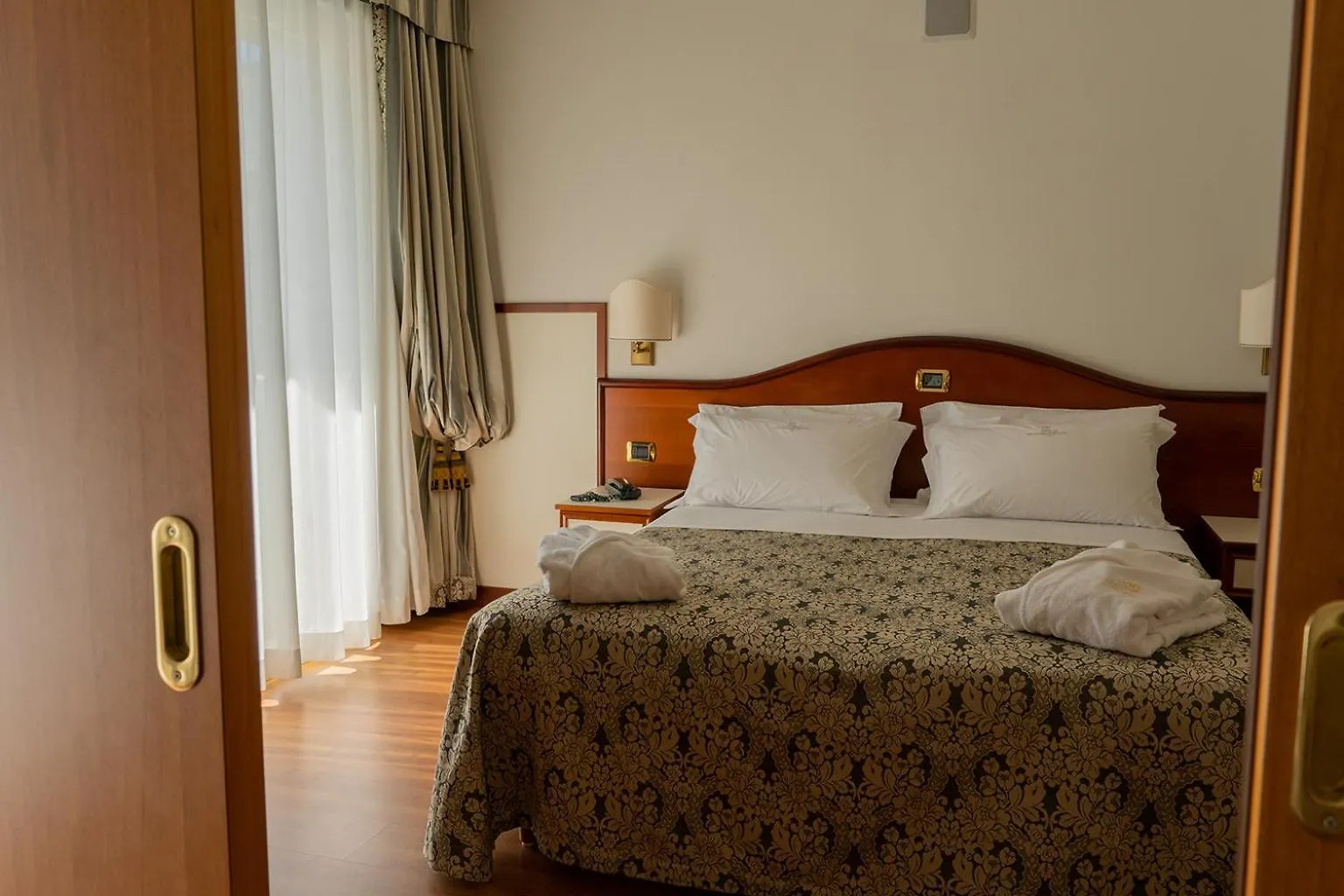 Hotels Vidi Miramare & Delfino Lido di Jesolo 4*,  Italy